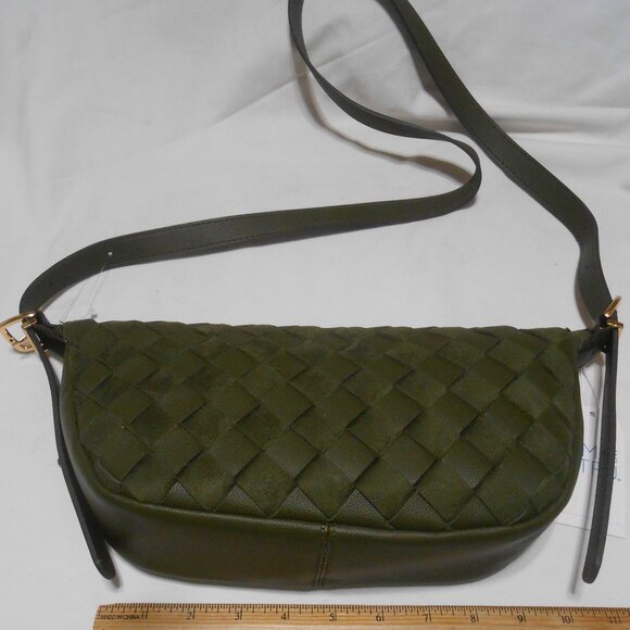 NEW TIME AND TRU WOVEN WEAVE DESIGN OLIVE SLING CROSSBODY PURSE HANDBAG 👩🎁 - Picture 1 of 9